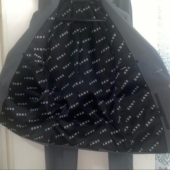 DKNY Kids Gray Blazer and Pants Set Like New - Picture 10 of 14